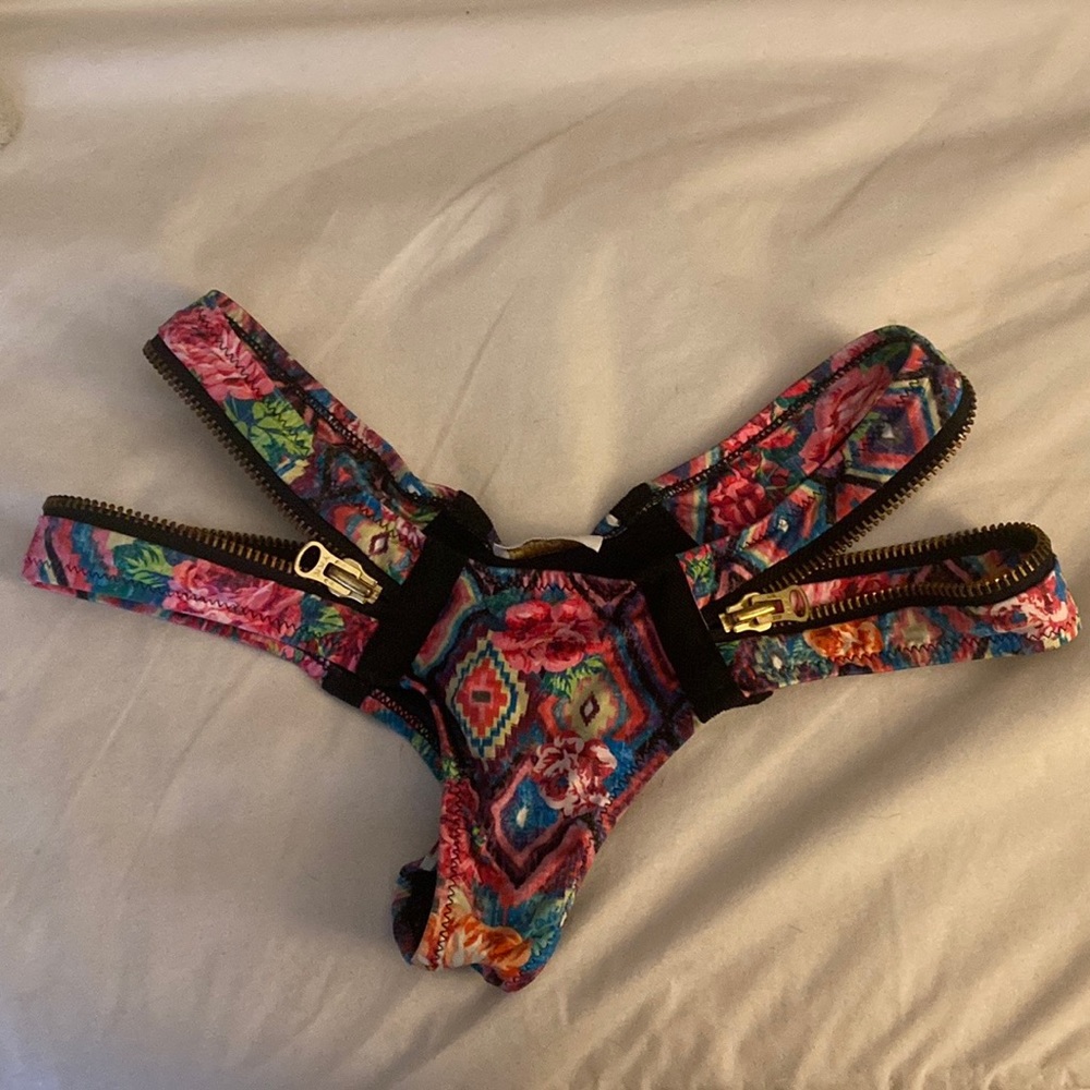 Beach bunny bikini 👙 bottom Brazilian style